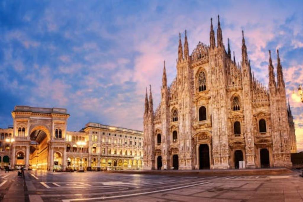 דירות מילאנו Luxury Loft On The Duomo Wifi & Netflix מראה חיצוני תמונה